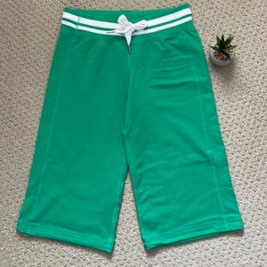 Lululemon Lulu Crops savage green/white 4